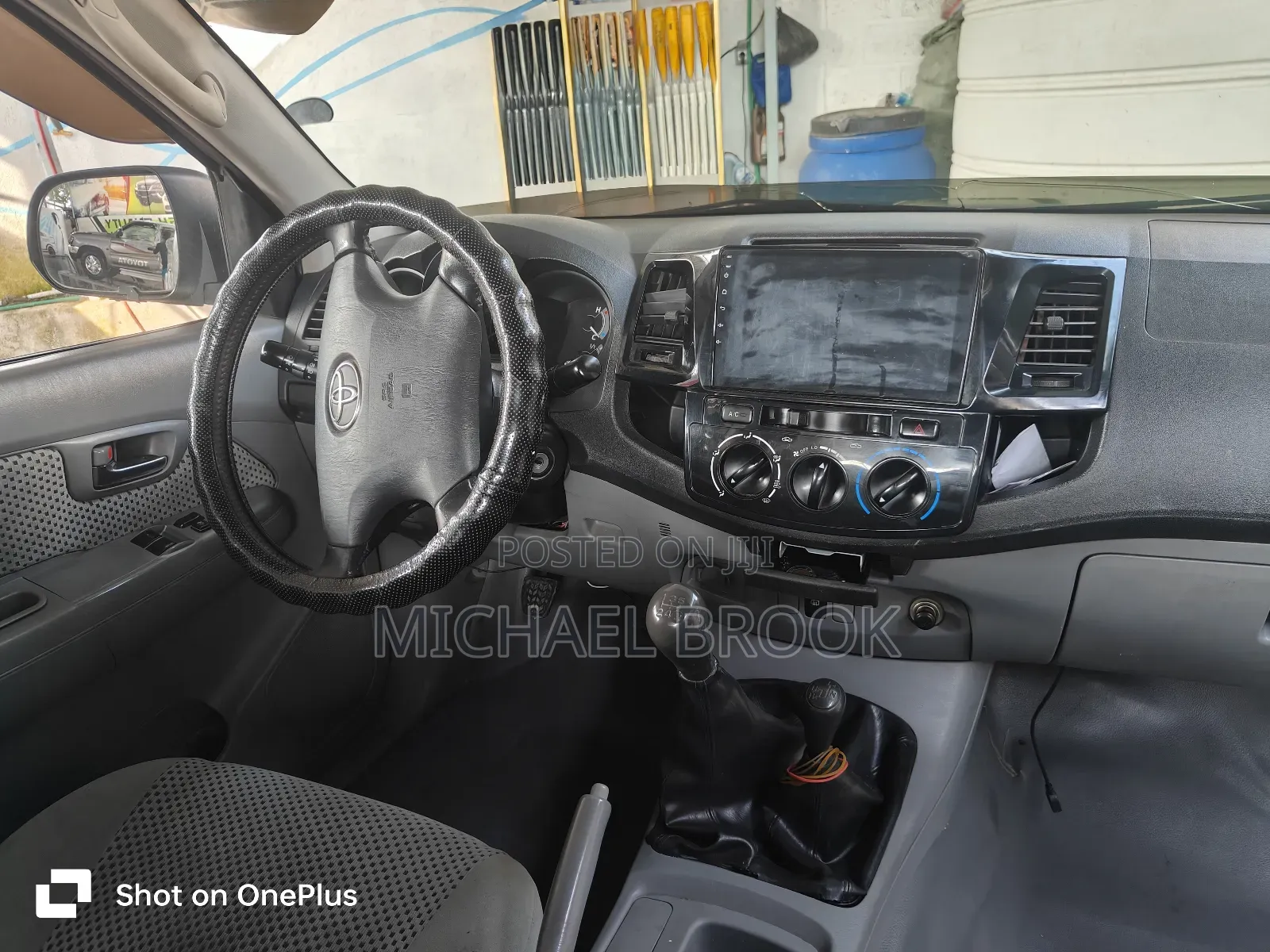 Toyota Hilux 2010 Silver
