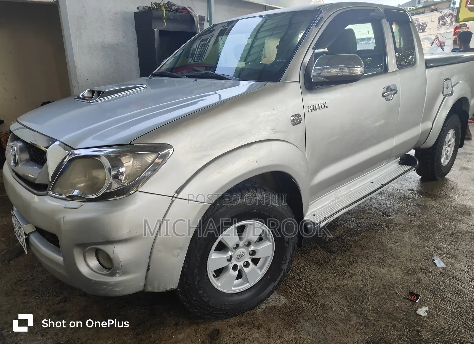 Toyota Hilux 2010 Silver