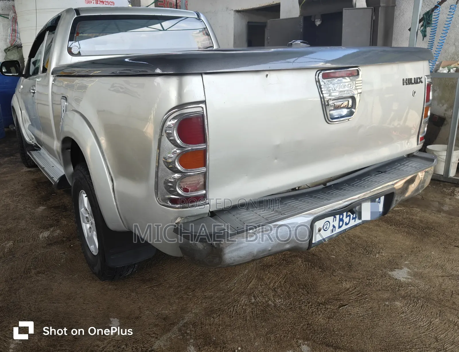 Toyota Hilux 2010 Silver