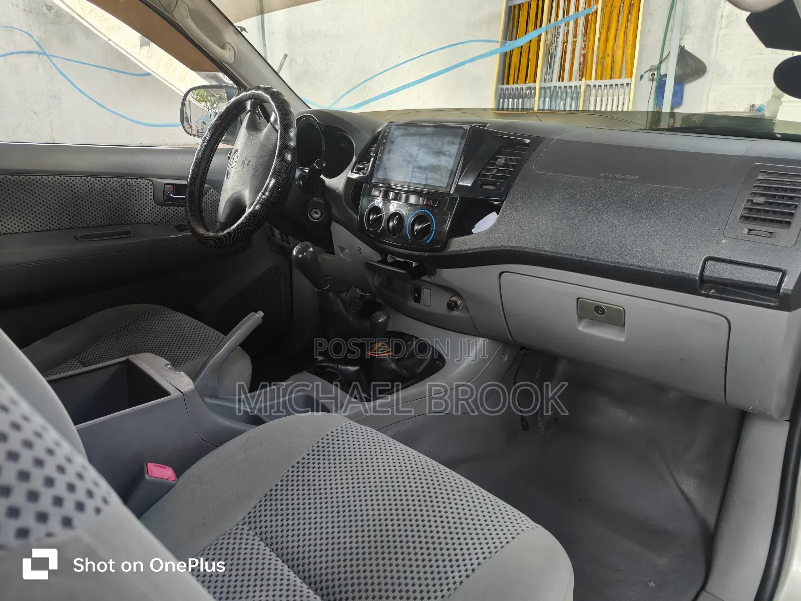 Toyota Hilux 2010 Silver