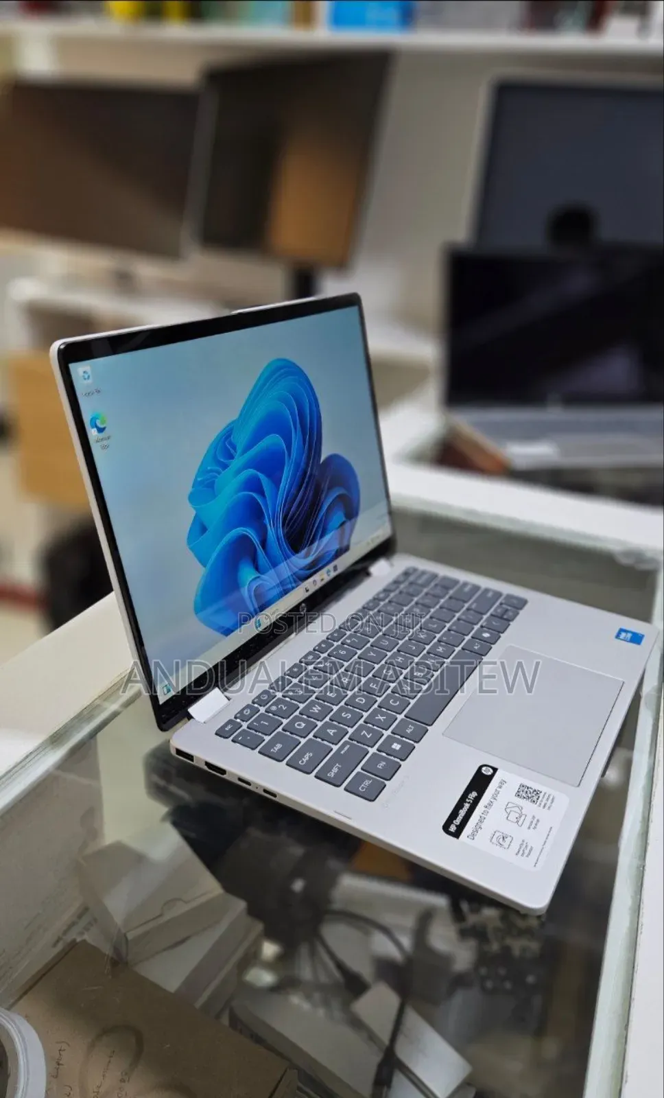 New Laptop HP OmniBook 5 14" 16GB Intel Core 7 SSD 1T