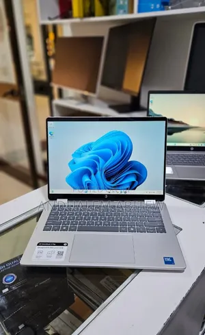 New Laptop HP OmniBook 5 14" 16GB Intel Core 7 SSD 1T