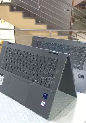 New Laptop HP OmniBook X Flip 14" 16GB Intel Core Ultra 7 SSD 1T