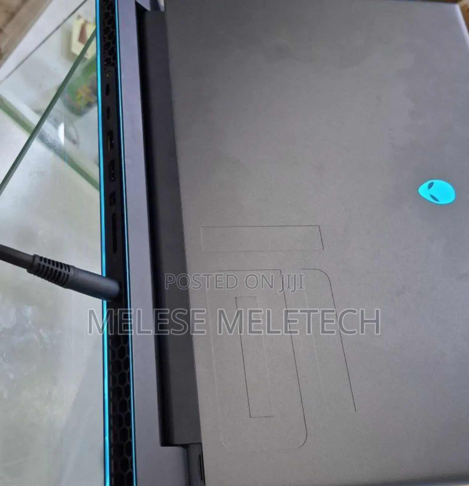 New Laptop Alienware M17x R2 16GB Intel Core I9 SSD 1T