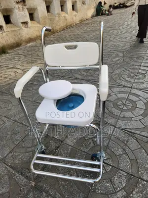 Photo - Commode Wheelchair輕輕wheelchair癲馬commode Wheelchair希求commode Wheelchair