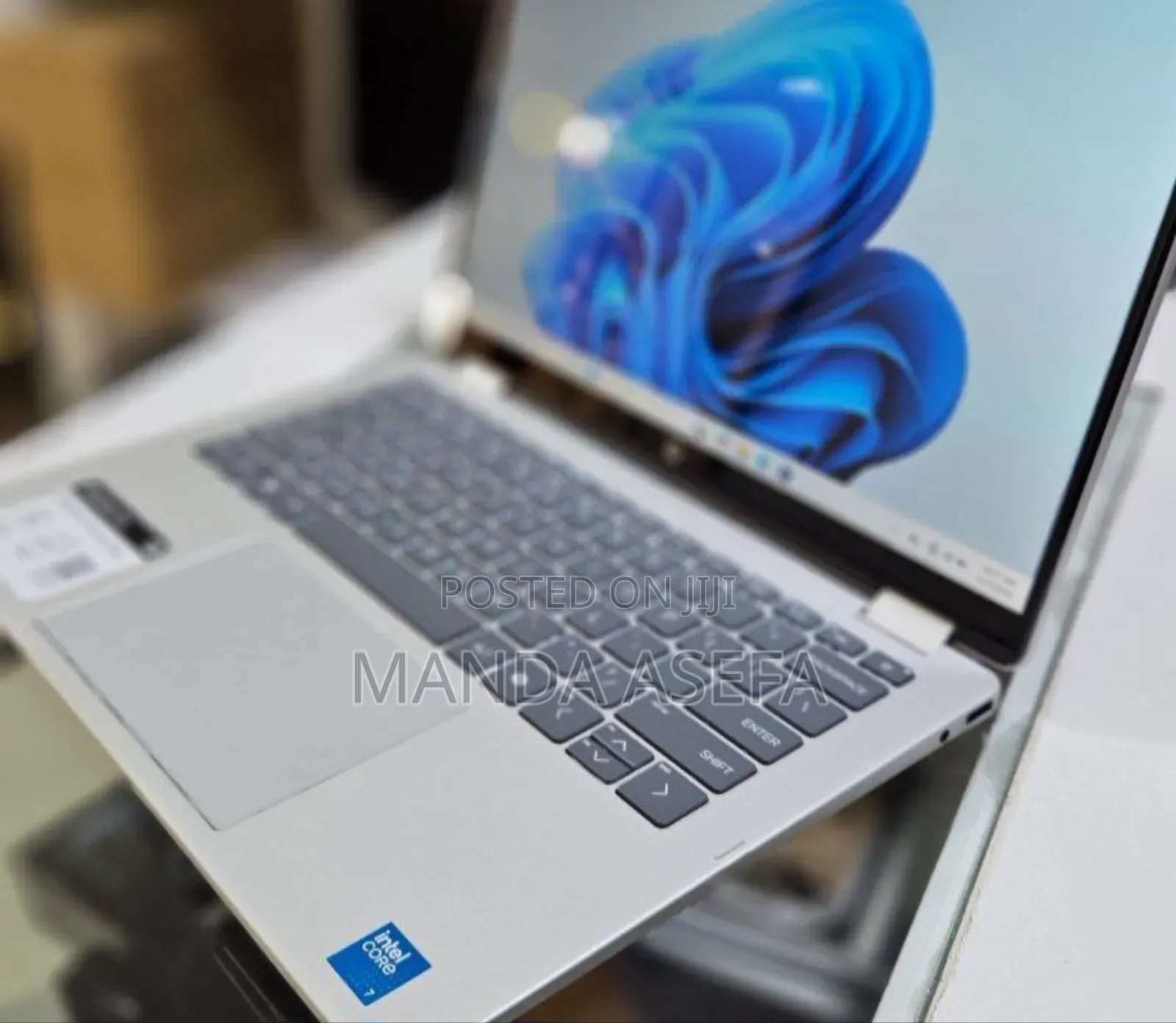 New Laptop HP OmniBook 5 Flip 14-Fp0023dx 16GB Intel Core 7 SSD 1T