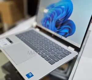 New Laptop HP OmniBook 5 Flip 14-Fp0023dx 16GB Intel Core 7 SSD 1T