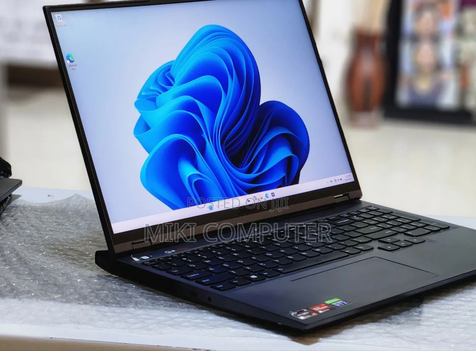 New Laptop Lenovo Legion 5 16GB AMD Ryzen 7 SSD 1T