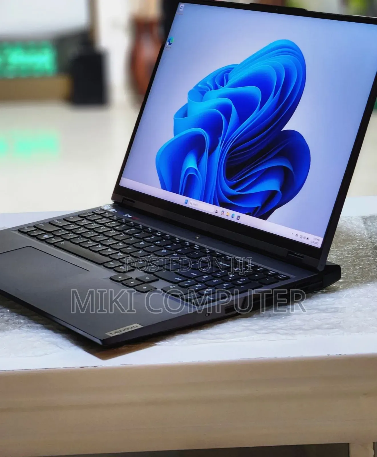 New Laptop Lenovo Legion 5 16GB AMD Ryzen 7 SSD 1T