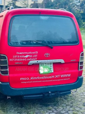 Toyota HiAce 2006 Red