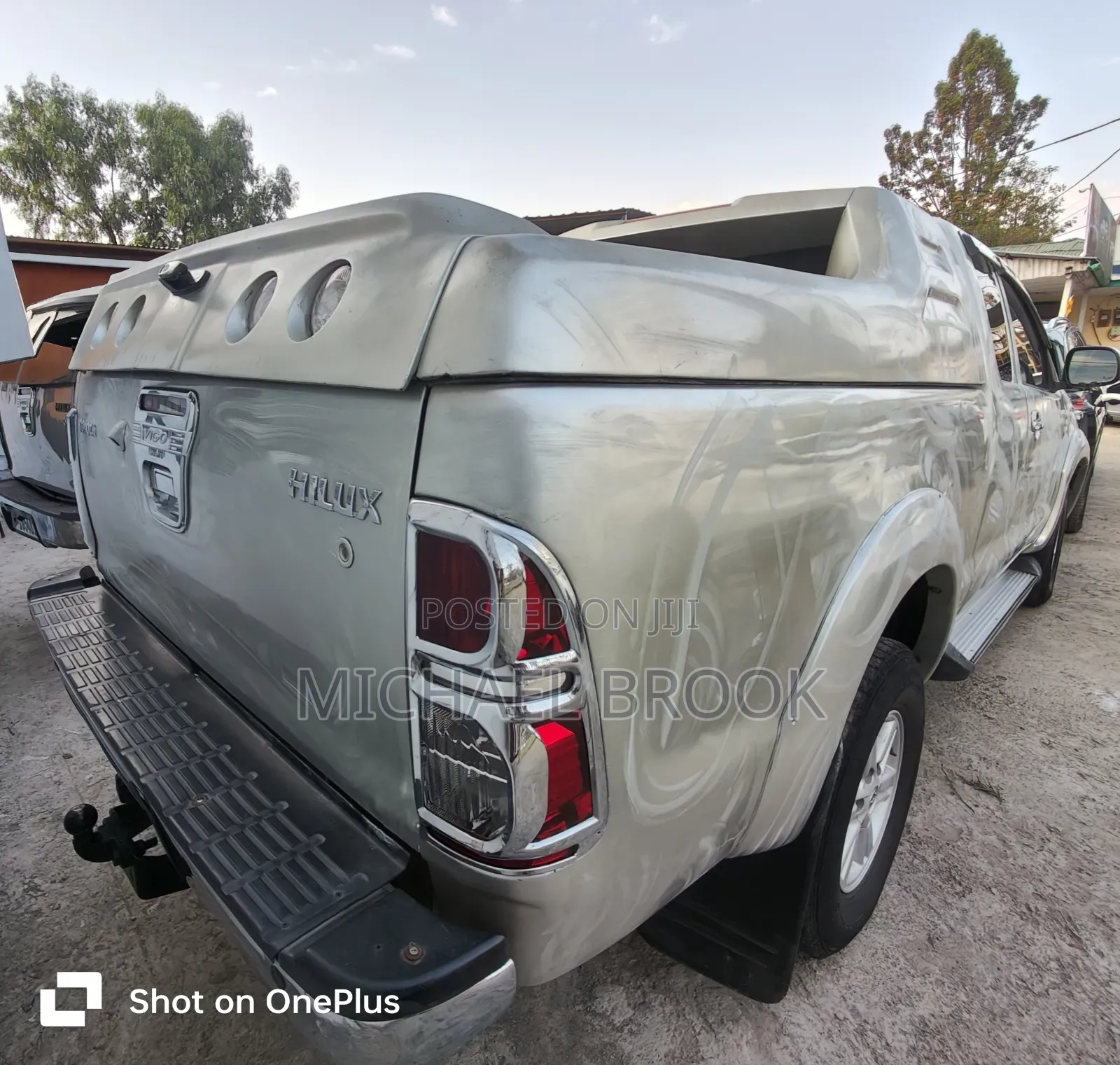 Toyota Hilux 2012 Silver