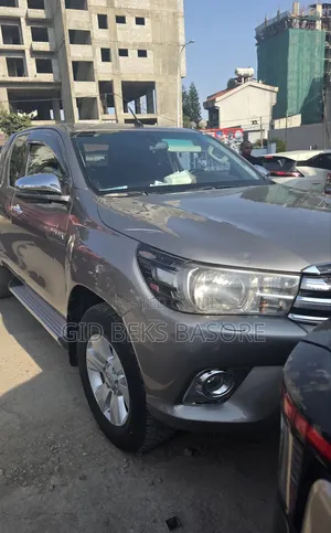 Toyota Hilux 2019 Gray