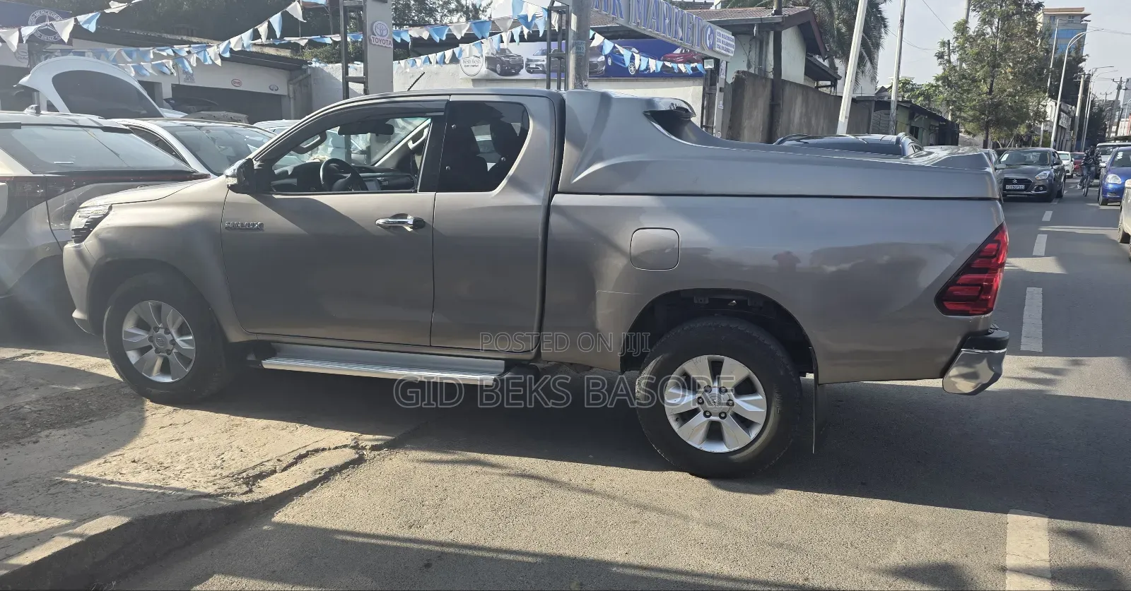 Toyota Hilux 2019 Gray