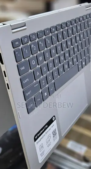 New Laptop HP OmniBook 5 14" 16GB Intel Core 7 SSD 1T