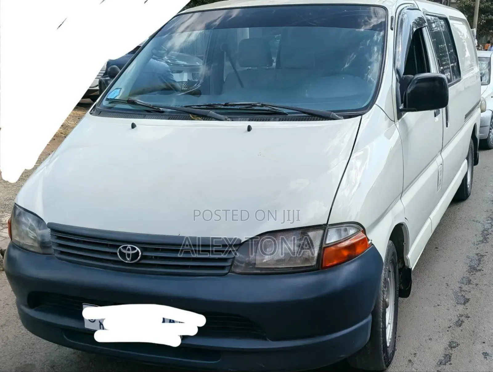 Toyota HiAce 2007 White