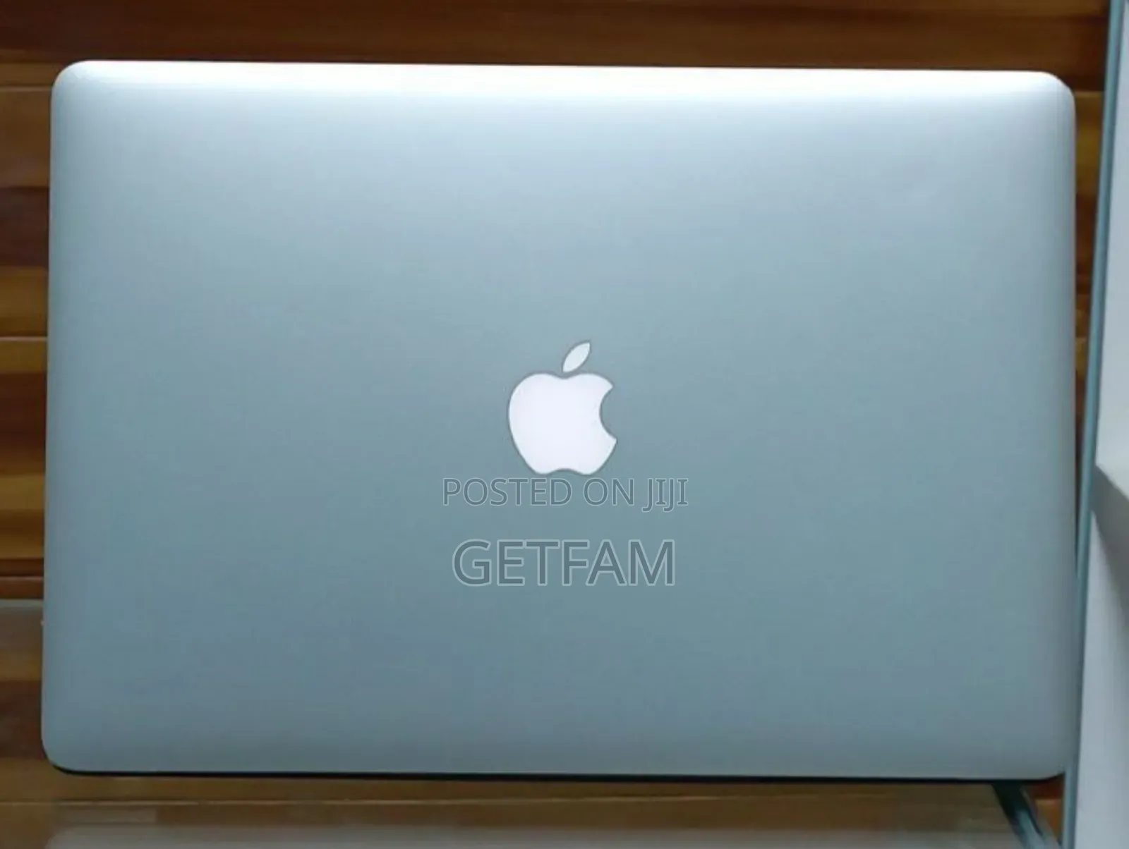 New Laptop Apple MacBook 2013 8GB Intel Core I7 SSD 256GB