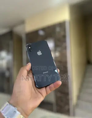 Photo - Apple iPhone X 64 GB Black