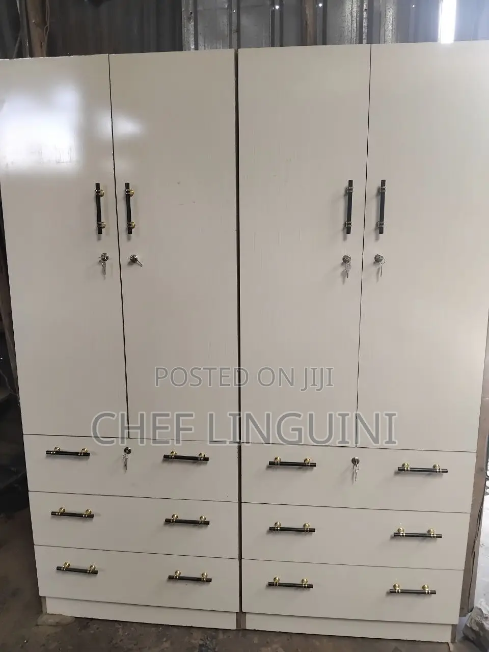 ቁምሳጥን Closet Wardrobe