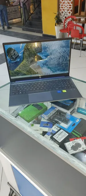 New Laptop HP Pavilion 15 16GB Intel Core I5 SSD 512GB