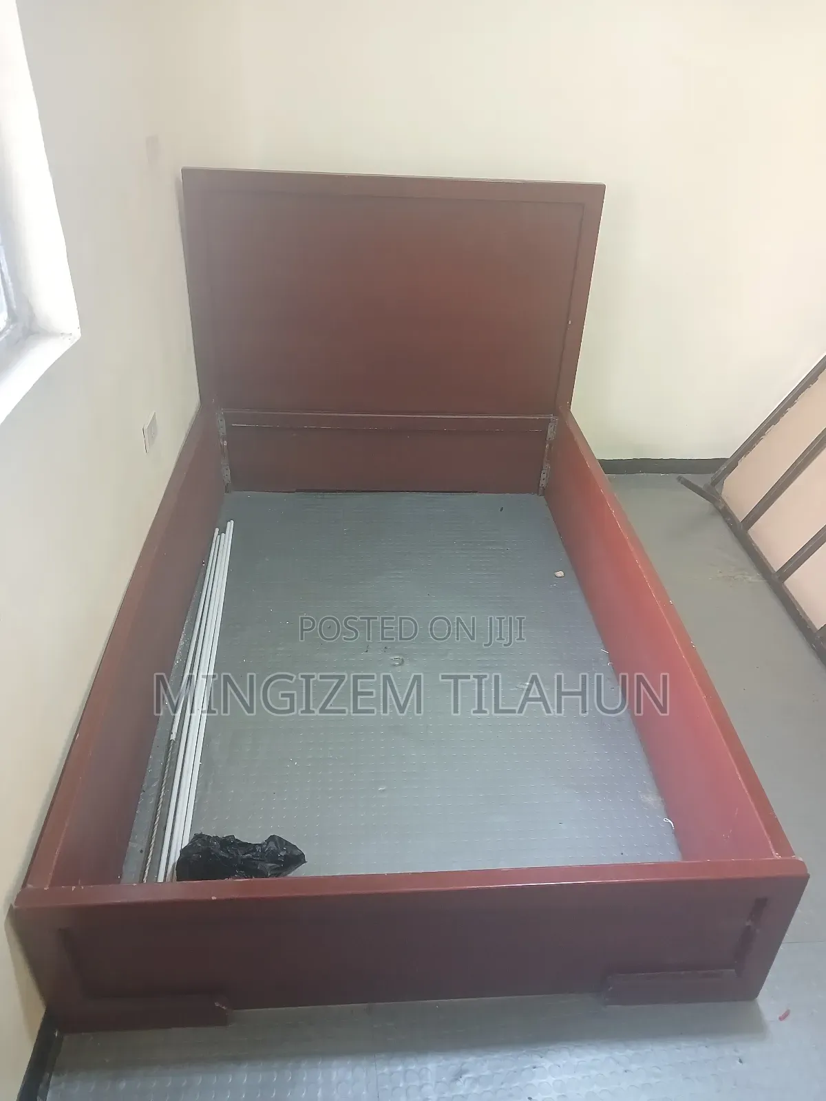 Used 1.20 Bed With Almost New Matters