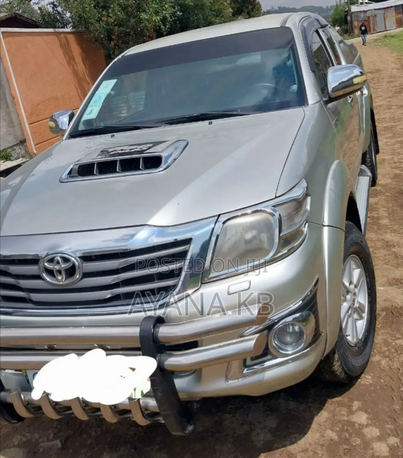 Toyota Hilux 2013 Gold