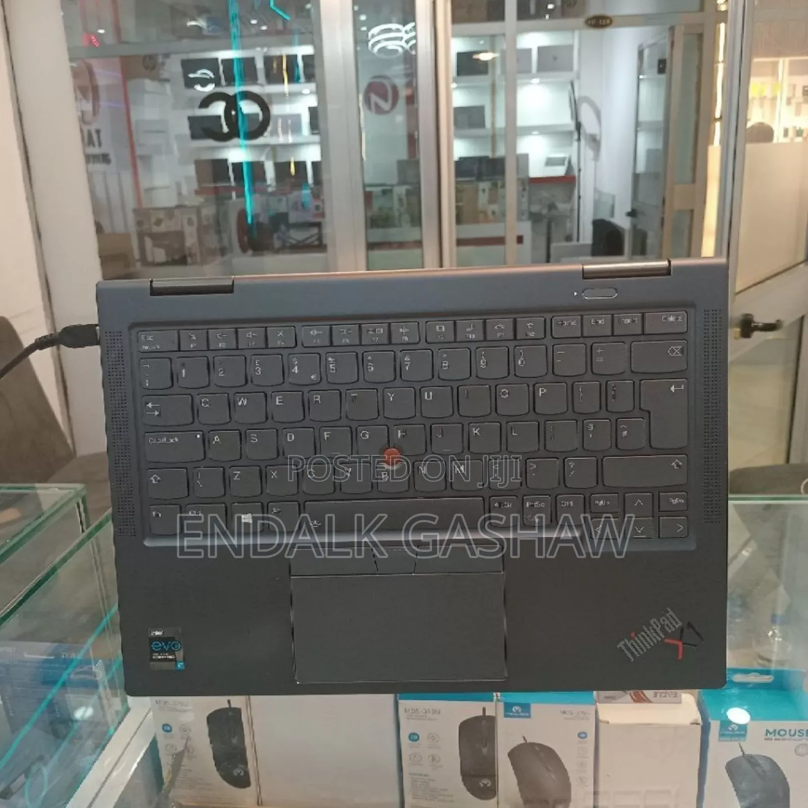 New Laptop Lenovo Thinkpad X1 Yoga 32GB Intel Core I7 SSD 512GB