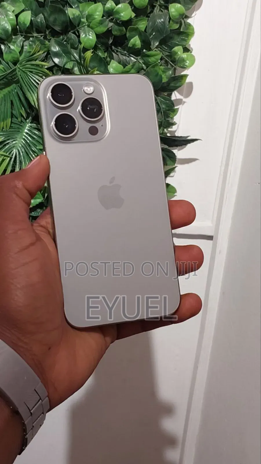 New Apple iPhone 15 Pro Max 256 GB Silver