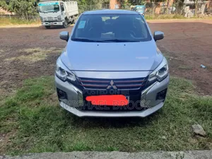 Photo - Mitsubishi Attrage 2021 Silver