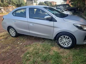 Mitsubishi Attrage 2021 Silver