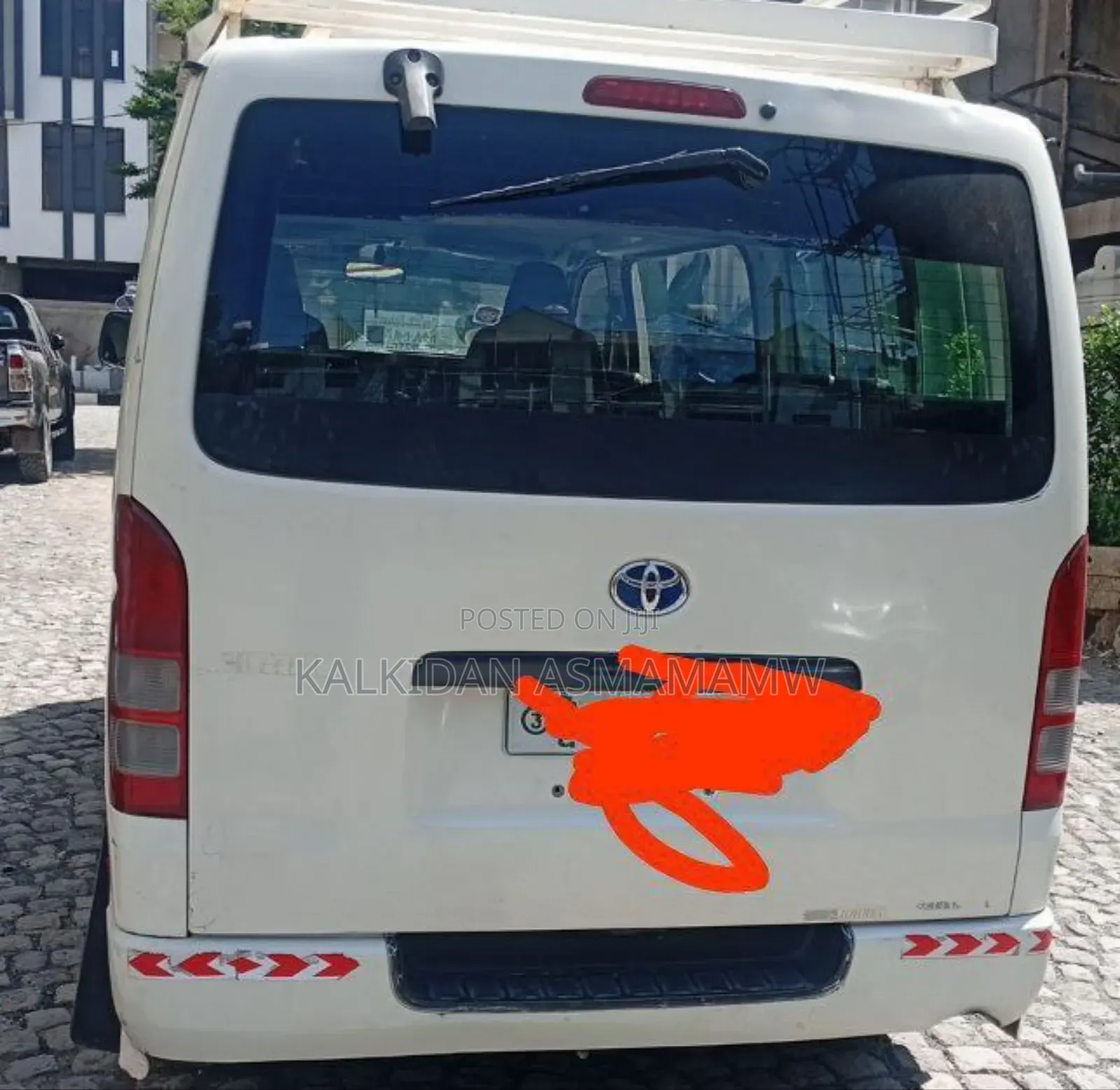 Toyota HiAce 2007 White