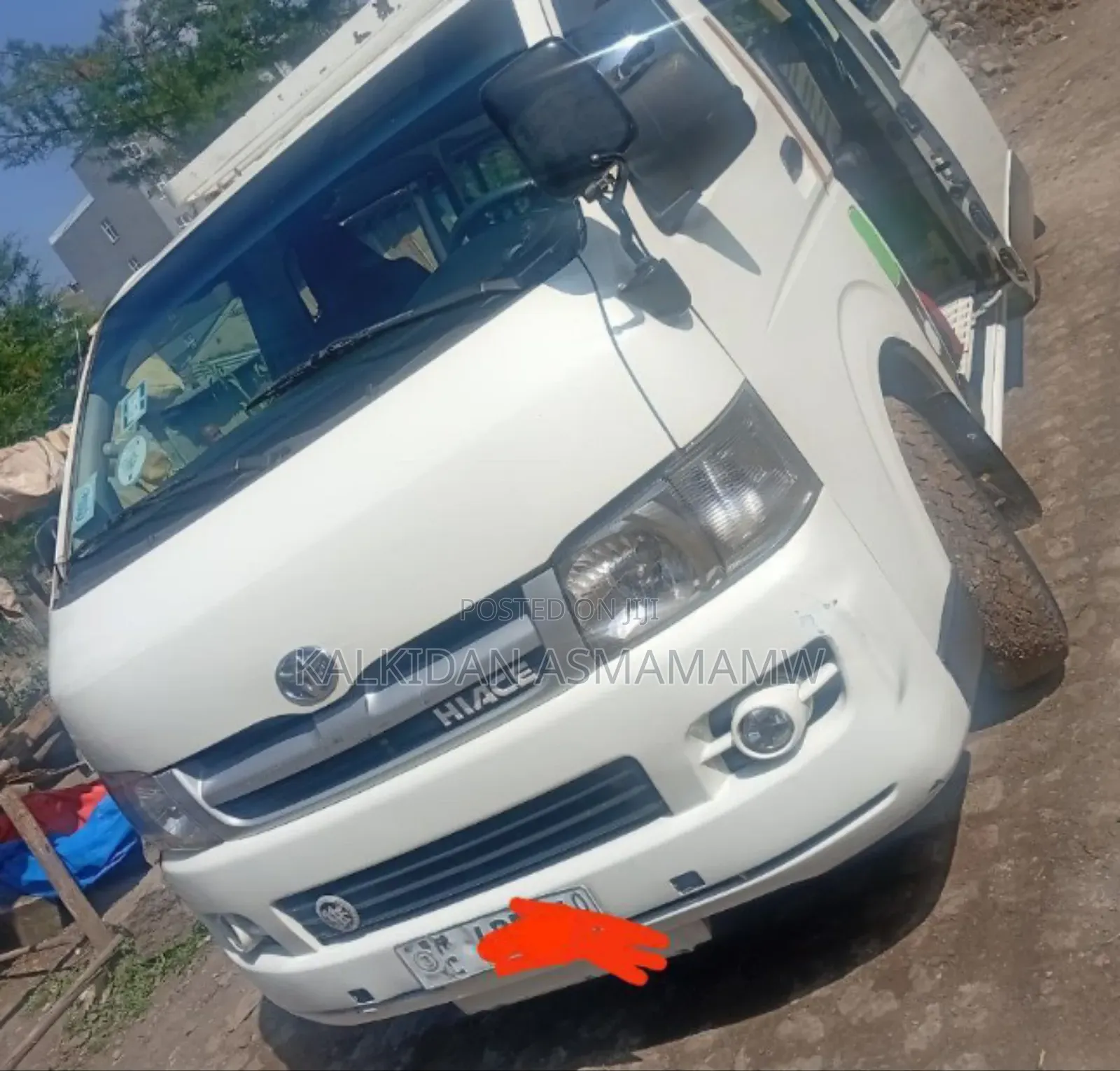 Toyota HiAce 2007 White