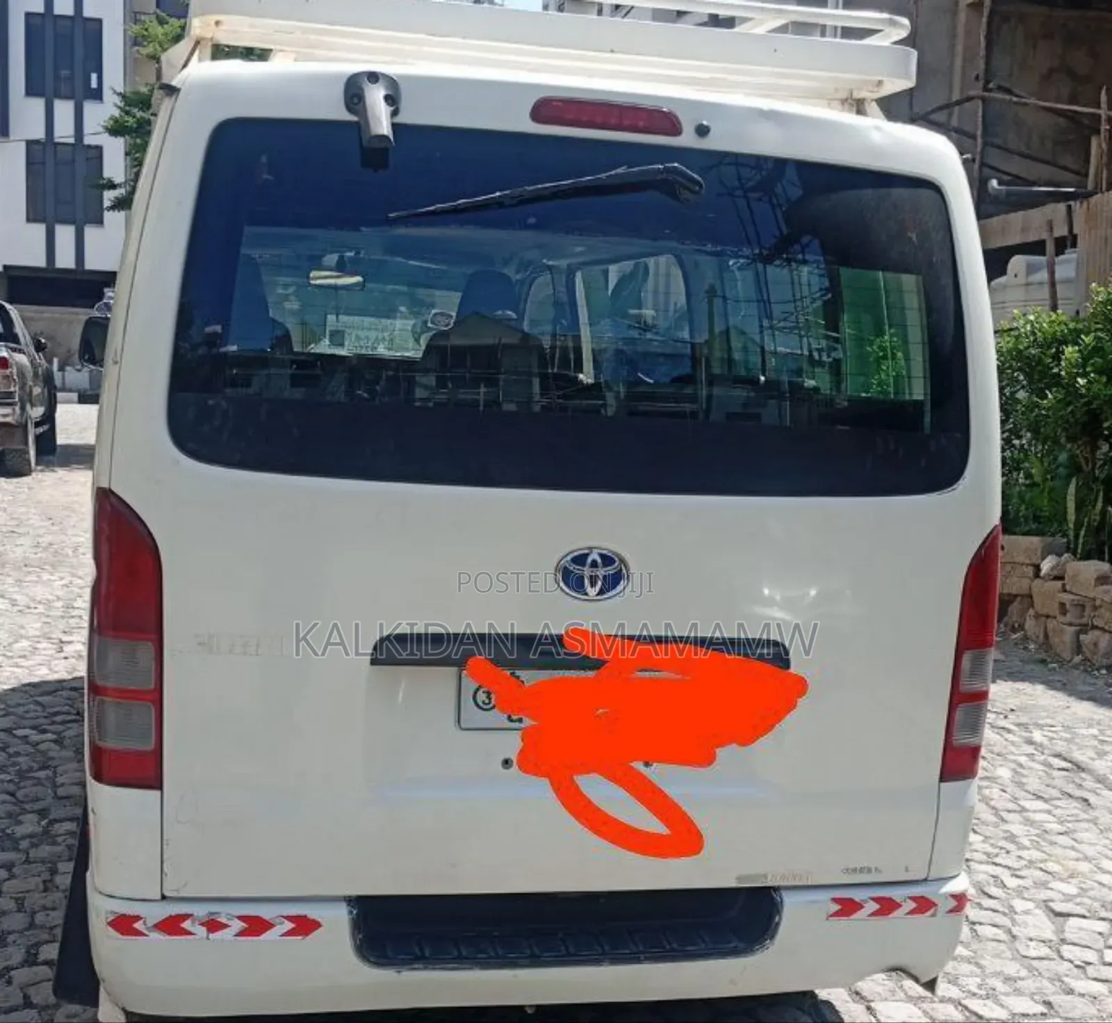 Toyota HiAce 2007 White