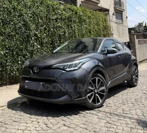Photo - Toyota C-HR Limited 2021 Black