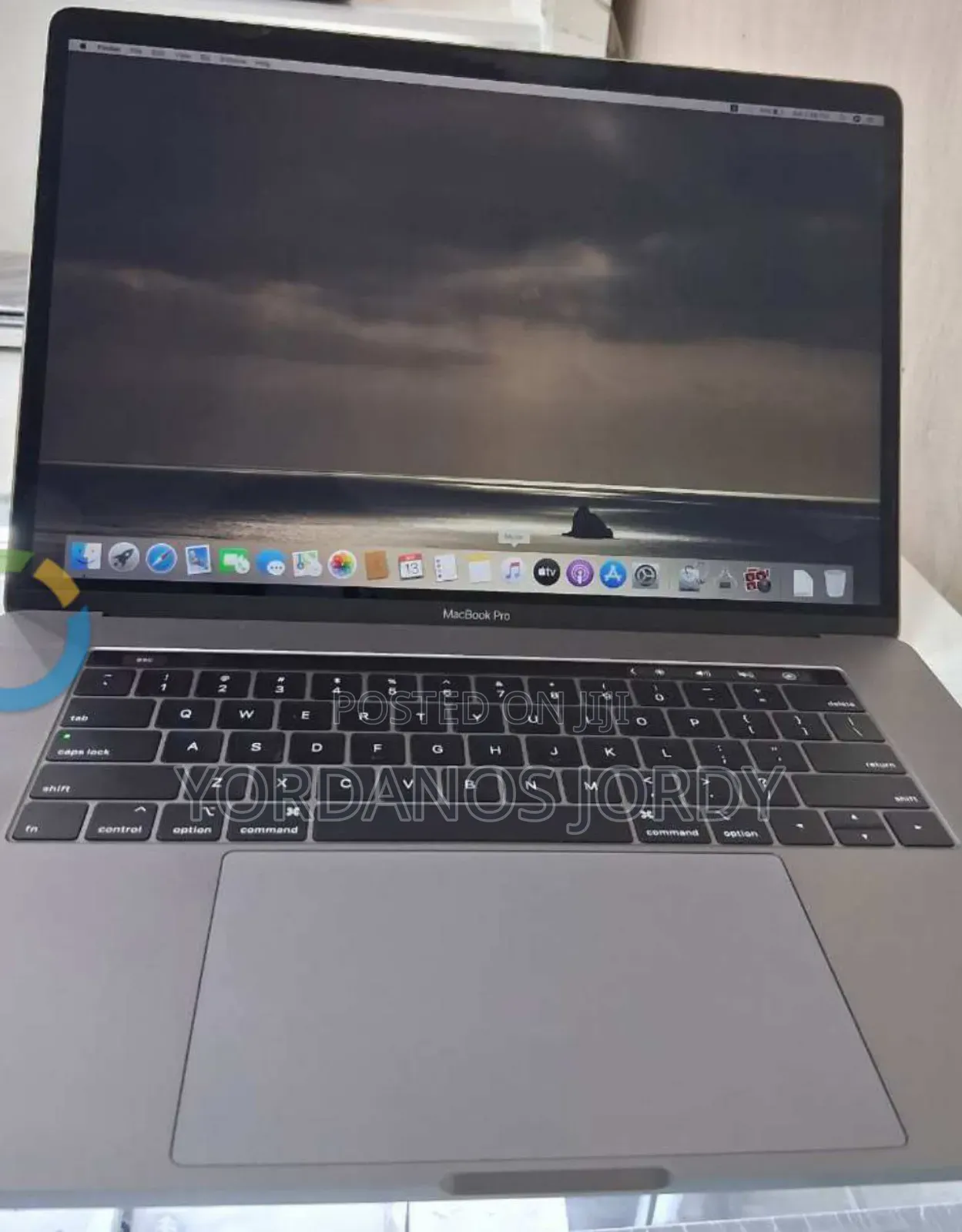 New Laptop Apple MacBook Pro 2019 32GB Intel Core I9 SSD 512GB