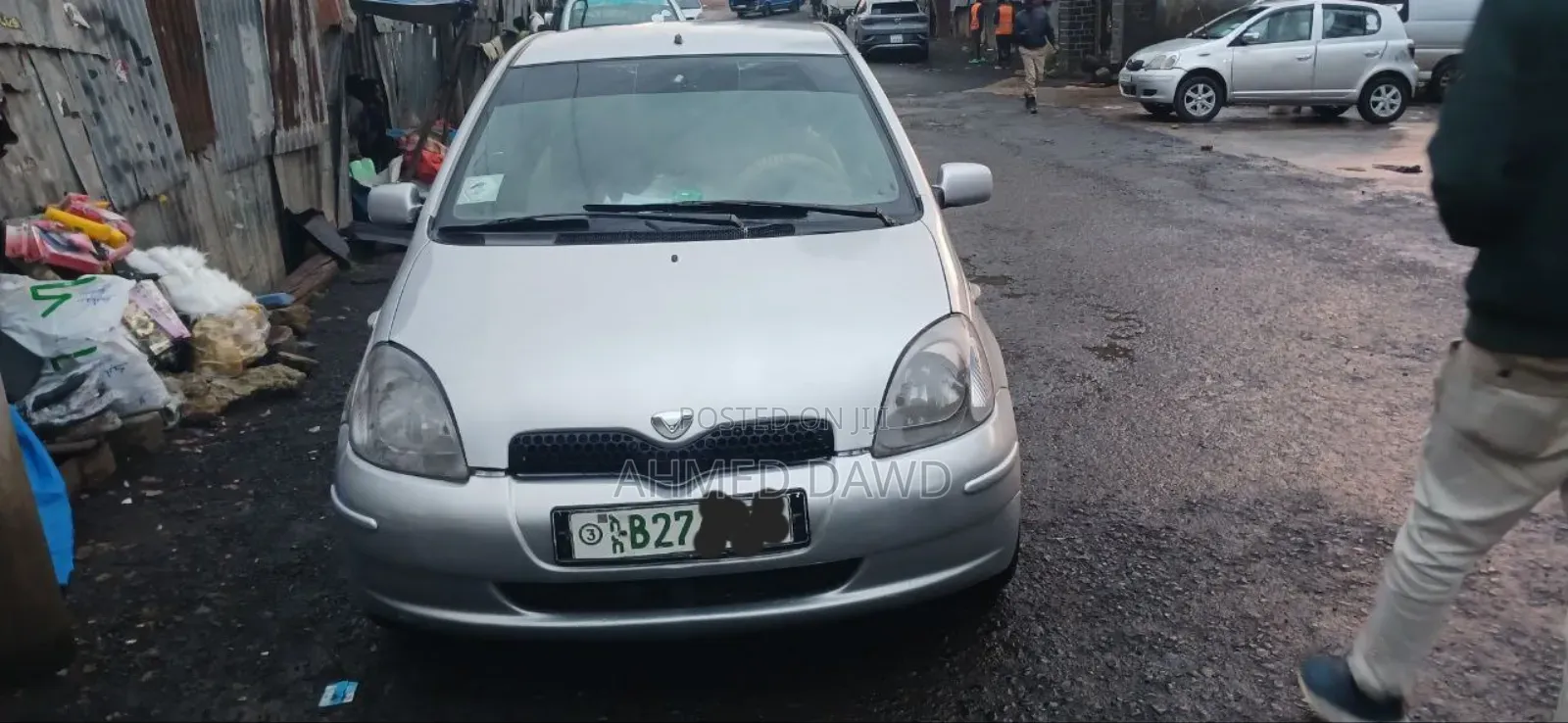 Toyota Vitz 2001 Silver
