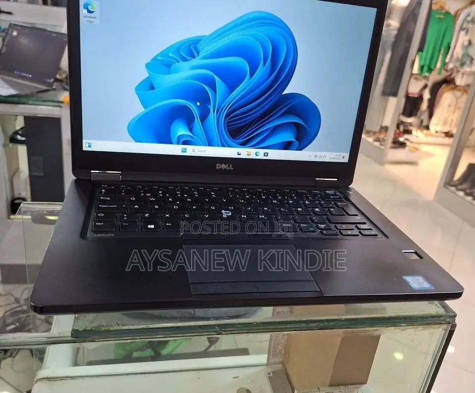 New Laptop HP Pavilion 15 8GB Intel Core I5 SSD 256GB