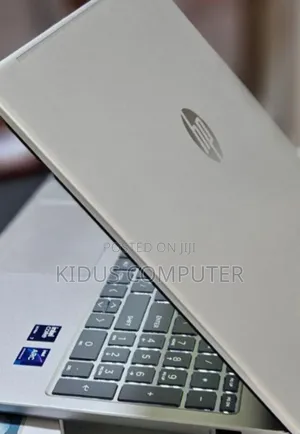 New Laptop HP 16GB Intel Core Ultra 7 SSD 512GB