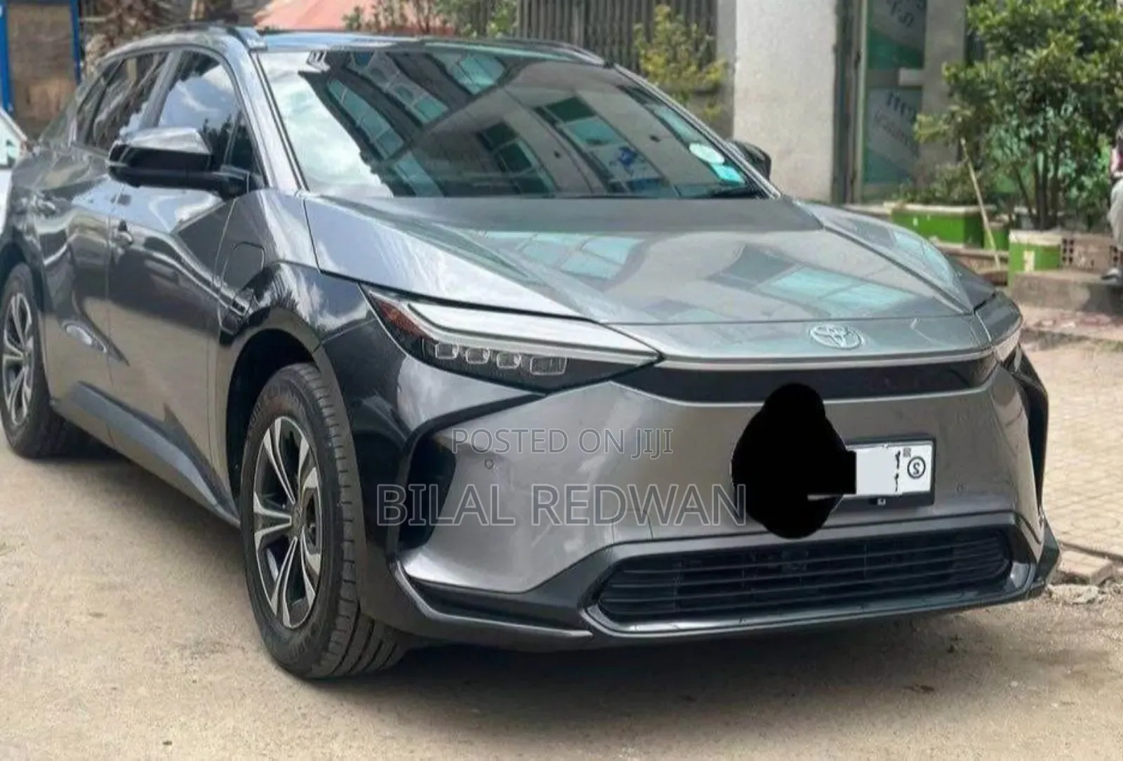 Toyota bZ4X 71.4 kWh AWD 2023 Gray