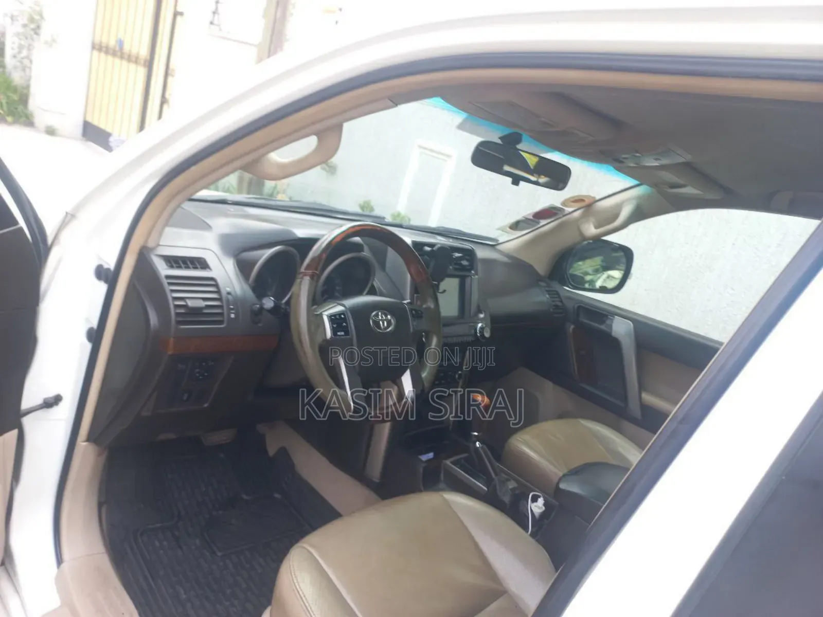 Toyota Land Cruiser Prado 2.7 i 2011 White