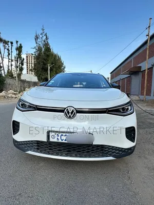 Photo - Volkswagen ID.4 Crozz 52 kWh RWD 2022 White