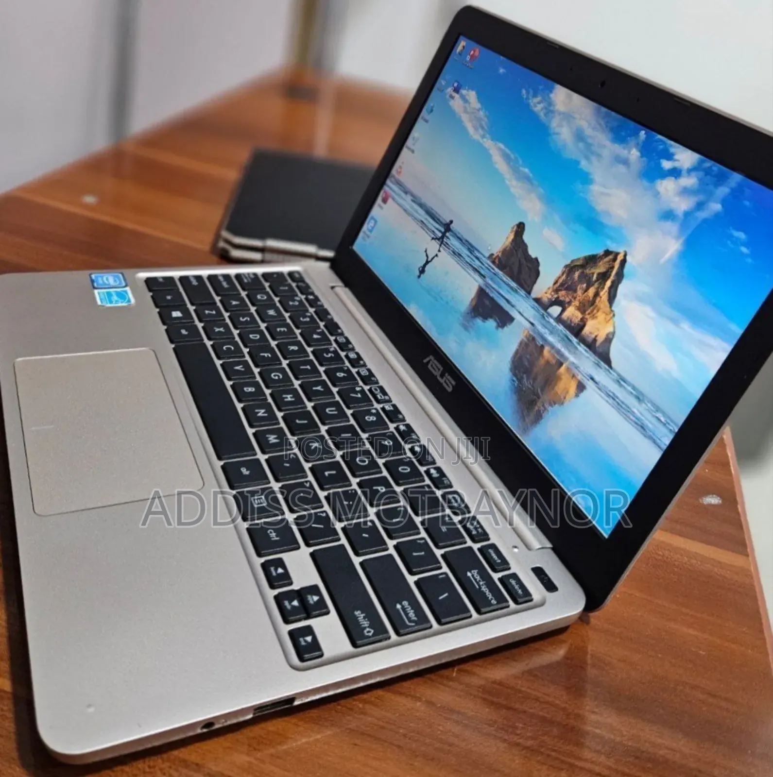 New Laptop Asus VivoBook 15 X505BA 2GB Intel Pentium SSD 32GB