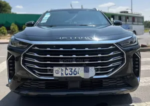 Photo - Jetour X70 Plus 2023 Black