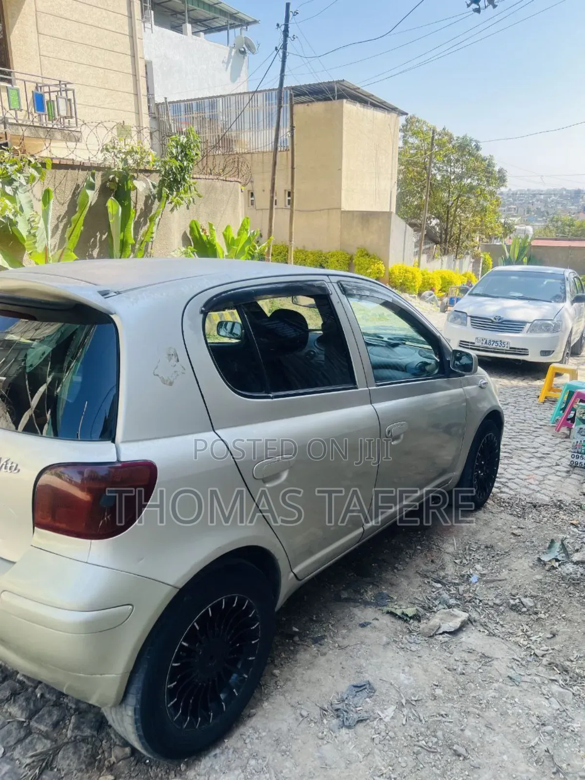 Toyota Vitz 2002 Silver