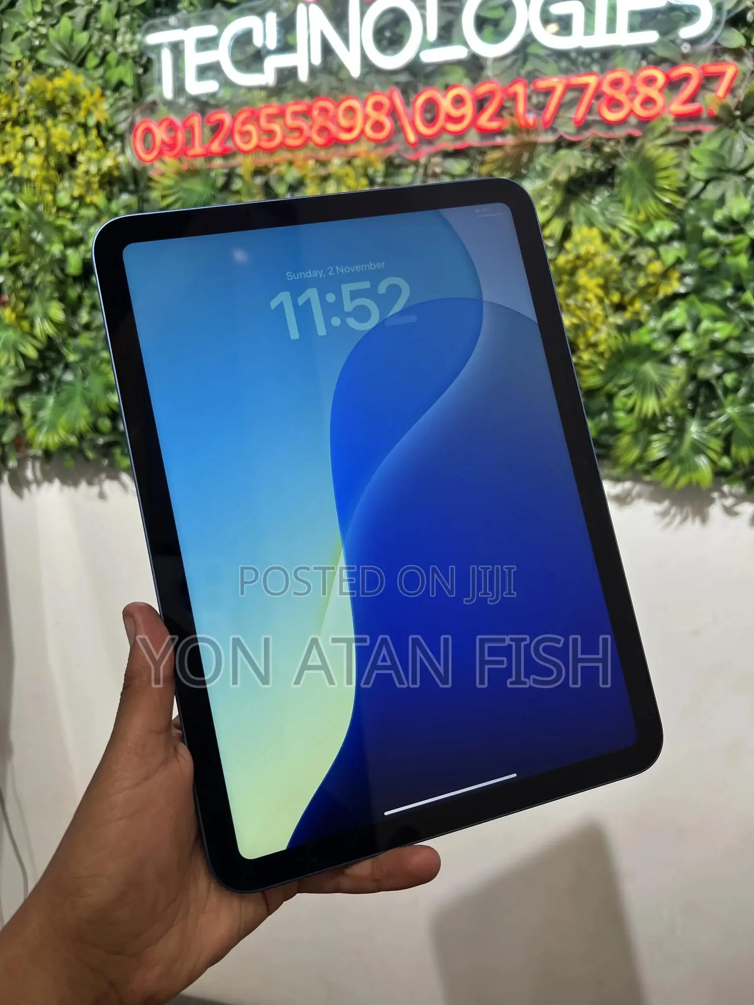 New Apple iPad (2022) 64 GB Blue