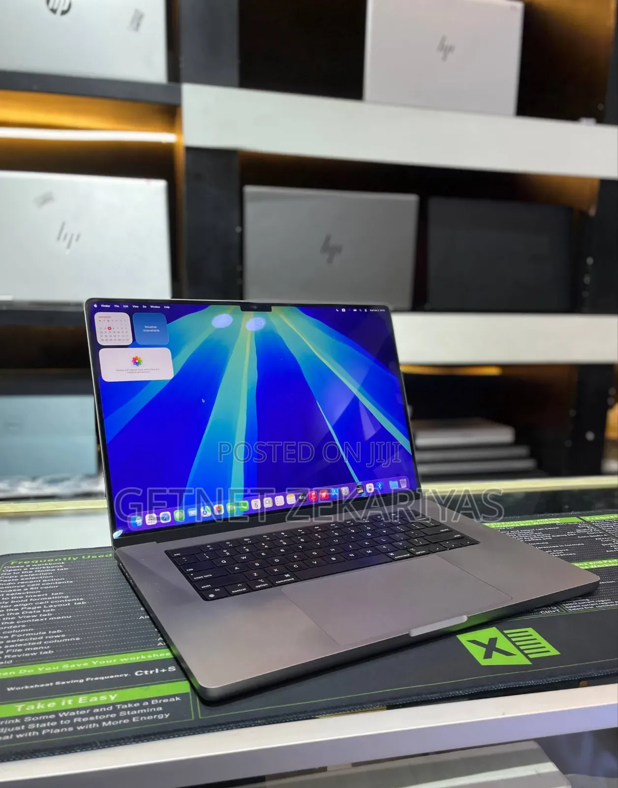 New Laptop Apple MacBook Pro 64GB Apple M1 Max SSD 1T