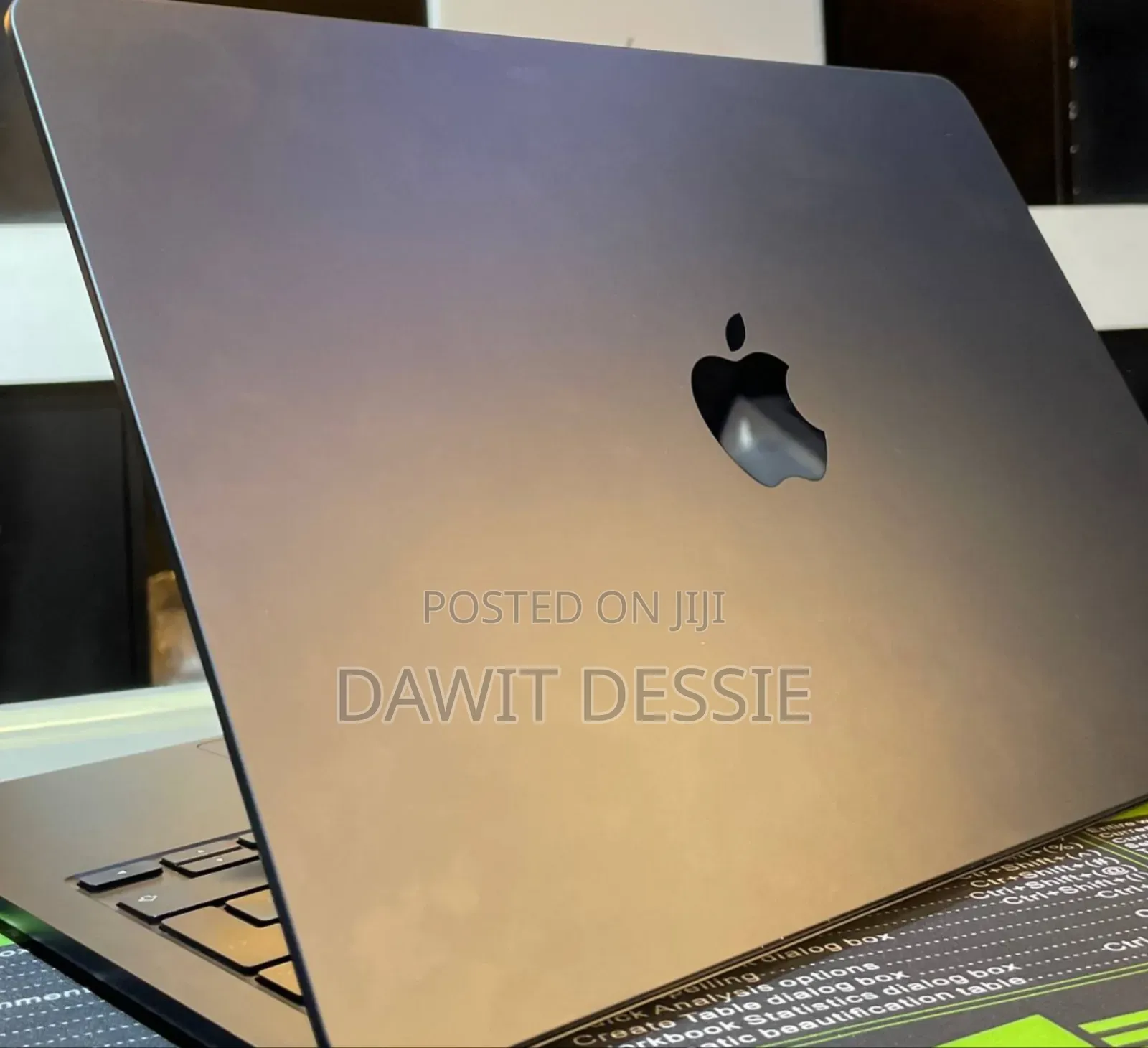 New Laptop Apple MacBook Air 2022 M2 24GB Apple M2 SSD 1T