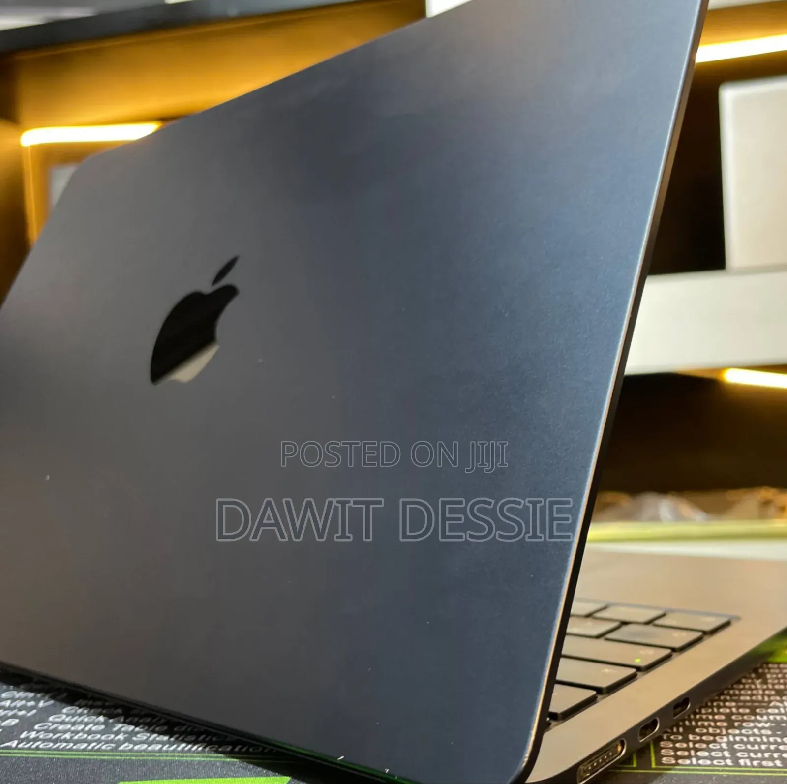 New Laptop Apple MacBook Air 2022 M2 24GB Apple M2 SSD 1T