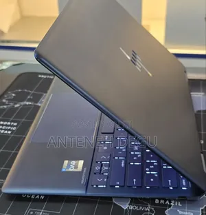 Photo - New Laptop HP Spectre 14 16GB Intel Core I7 SSD 1T