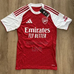 Photo - Arsenal Kit