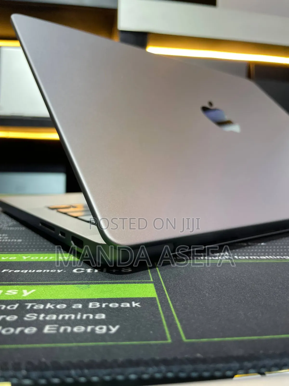 New Laptop Apple MacBook Pro M1 32GB Apple M1 Pro SSD 512GB